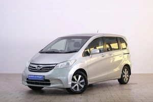 Минивэн Honda Freed 2013 года, 1149000 рублей, Омск
