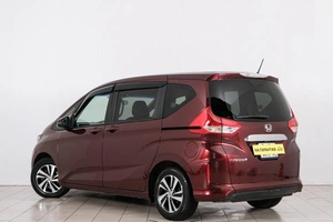 Минивэн Honda Freed 2017 года, 1539000 рублей, Красноярск