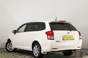 Универсал Toyota Corolla Fielder 2014 года, 1079000 рублей, Пермь