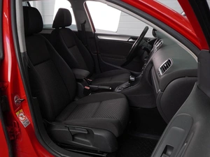 Хетчбэк Volkswagen Golf 2009 года, 569000 рублей, Воронеж