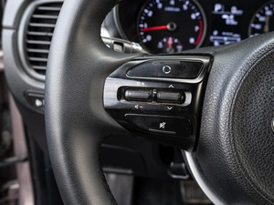 Хетчбэк Kia Rio X-Line 2018 года, 1690000 рублей, Краснодар