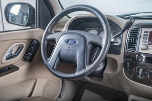 Внедорожник Ford Escape 2003 года, 599000 рублей, Томск