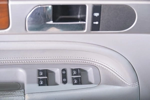 Внедорожник Volkswagen Touareg 2008 года, 1269000 рублей, Томск