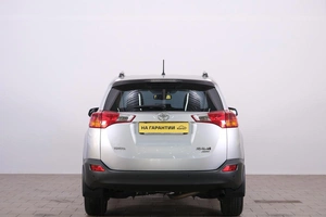 Внедорожник Toyota RAV4 2014 года, 2599000 рублей, Омск
