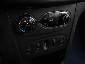 Седан Renault Logan Stepway 2021 года, 1250000 рублей, Воронеж