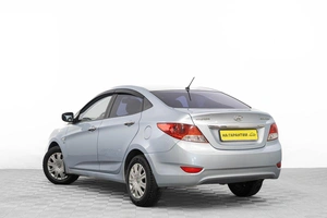 Седан Hyundai Solaris 2011 года, 659000 рублей, Барнаул