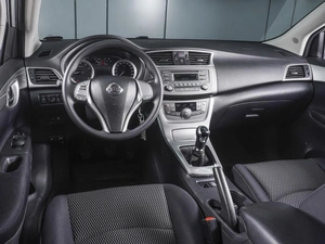 Седан Nissan Sentra 2015 года, 1290000 рублей, Ростов-на-Дону