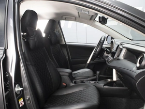 Внедорожник Toyota RAV4 2013 года, 1880000 рублей, Омск