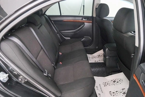 Седан Toyota Avensis 2008 года, 959000 рублей, Красноярск