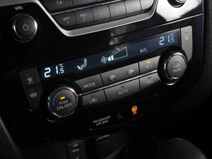 Внедорожник Nissan X-Trail 2017 года, 1549000 рублей, Воронеж