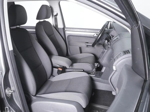 Минивэн Volkswagen Touran 2011 года, 1189000 рублей, Ростов-на-Дону