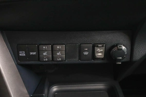 Внедорожник Toyota RAV4 2015 года, 2139000 рублей, Пермь