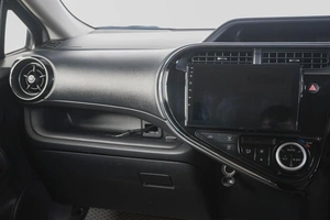 Хетчбэк Toyota Aqua 2019 года, 1349000 рублей, Кемерово