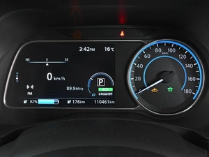 Хетчбэк Nissan Leaf 2018 года, 1669000 рублей, Ростов-на-Дону