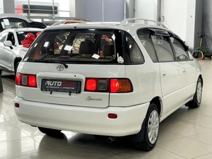 Минивэн Toyota Ipsum 1999 года, 687000 рублей, Солонцы