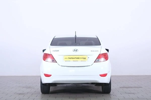 Седан Hyundai Solaris 2014 года, 819000 рублей, Омск