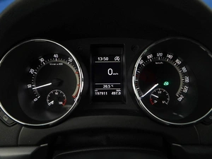 Внедорожник Skoda Yeti 2017 года, 1250000 рублей, Москва
