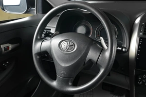 Седан Toyota Corolla 2007 года, 699000 рублей, Тюмень