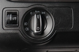 Седан Volkswagen Passat 2011 года, 949000 рублей, Челябинск