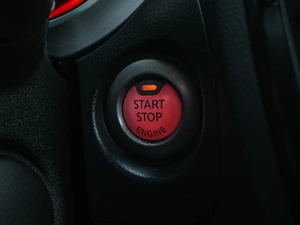 Внедорожник Nissan Juke 2011 года, 1064000 рублей, Кирилловка