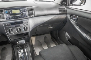Хетчбэк Toyota Corolla 2006 года, 749000 рублей, Барнаул
