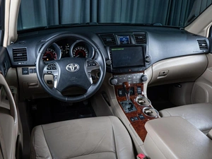 Внедорожник Toyota Highlander 2011 года, 1869000 рублей, Волгоград