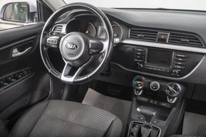 Седан Kia Rio 2017 года, 1399000 рублей, Томск