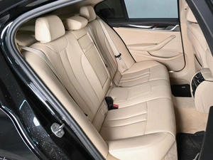 Седан BMW 5 серия 2017 года, 3150000 рублей, Аксай