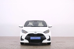 Хетчбэк Toyota Yaris 2020 года, 1199000 рублей, Омск