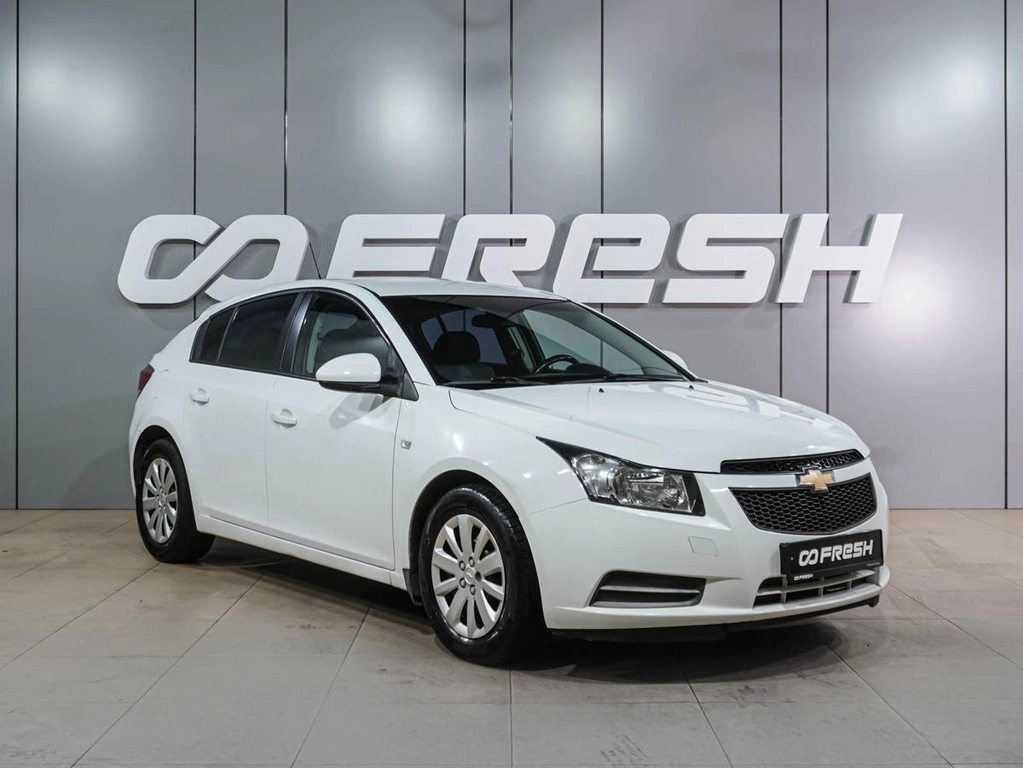 Седан Chevrolet Cruze 2012 года, 899000 рублей, Воронеж