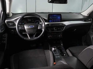 Универсал Ford Focus 2019 года, 1298000 рублей, Красный Пахарь