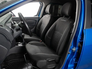 Хетчбэк Renault Sandero 2018 года, 1049000 рублей, Тюмень