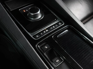 Внедорожник Jaguar F-Pace 2018 года, 3699000 рублей, Воронеж