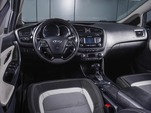 Хетчбэк Kia Ceed 2012 года, 930000 рублей, Ростов-на-Дону