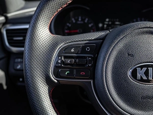 Седан Kia Optima 2017 года, 1990000 рублей, Краснодар