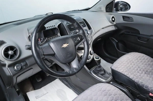 Седан Chevrolet Aveo 2013 года, 689000 рублей, Челябинск