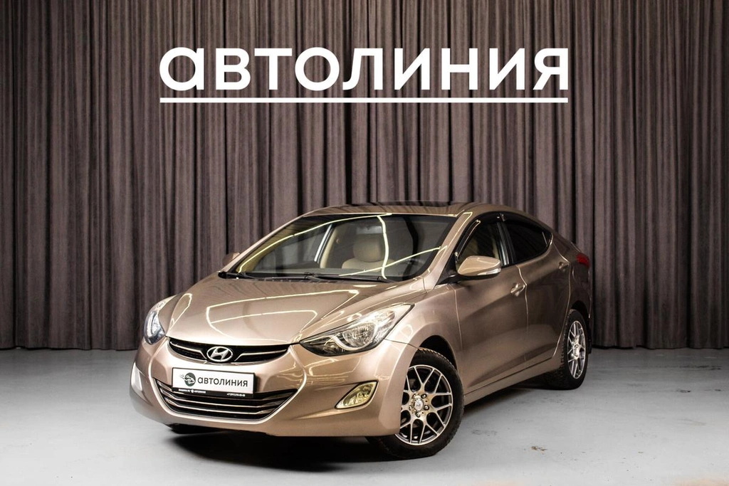 Седан Hyundai Elantra 2011 года, 875000 рублей, Красноярск