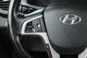 Седан Hyundai Solaris 2014 года, 799000 рублей, Тюмень