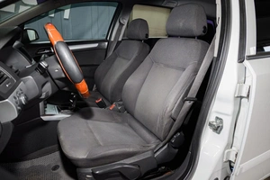 Универсал Opel Astra 2009 года, 425000 рублей, Ульяновск