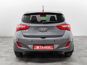 Хетчбэк Hyundai i30 2014 года, 925000 рублей, Красноярск