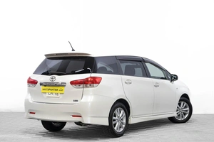 Минивэн Toyota Wish 2011 года, 1189000 рублей, Барнаул