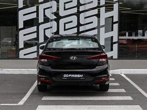 Седан Hyundai Elantra 2019 года, 1660000 рублей, Волгоград