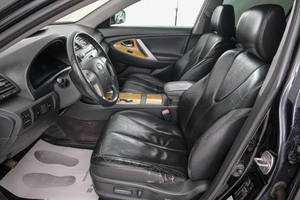 Седан Toyota Camry 2007 года, 959000 рублей, Красноярск