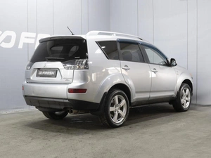 Внедорожник Mitsubishi Outlander 2008 года, 998000 рублей, Омск