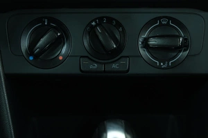 Седан Volkswagen Polo 2012 года, 899000 рублей, Омск