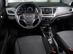 Седан Hyundai Solaris 2019 года, 1519000 рублей, Воронеж