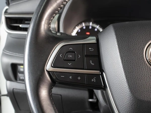 Внедорожник Toyota Highlander 2021 года, 5580000 рублей, Омск