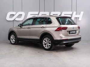 Внедорожник Volkswagen Tiguan 2017 года, 1774000 рублей, Воронеж
