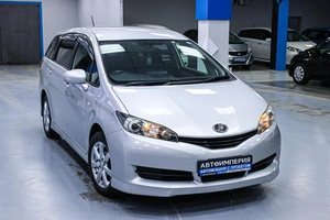Минивэн Toyota Wish 2011 года, 1358000 рублей, Солонцы