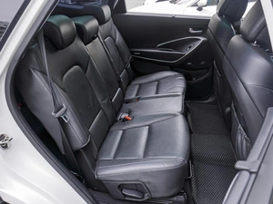 Внедорожник Hyundai Grand Santa Fe 2016 года, 2640000 рублей, Краснодар